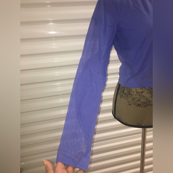 New With Tags Lululemon Mesh Panelled Training Long Sleeve Shirt Wild Indigo 12 - Picture 10 of 16